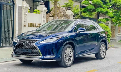 Sau hơn 2 năm lăn bánh, SUV hạng sang Lexus RX 350 2022 lên sàn xe cũ với giá ngỡ ngàng