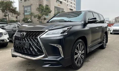 Bất ngờ giá chào bán của xe sang Lexus LX 570 MBS 2019 sau hơn 5 năm sử dụng