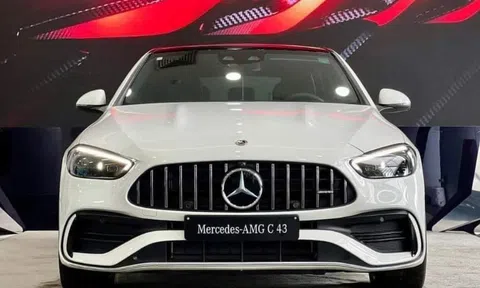 Mercedes-AMG C43 2025 tăng nhẹ tại đại lý kèm bổ sung trang bị