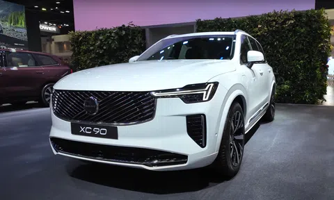 Volvo XC90 2025 ra mắt Đông Nam Á: Máy hybrid 455 mã lực, chờ ngày về Việt Nam