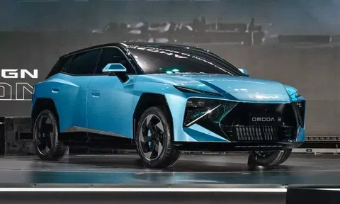 Vén màn Omoda 3: SUV cho giới trẻ với thiết kế học theo Lamborghini Urus, chờ ngày về Việt Nam