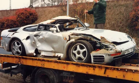 Kỳ tích phục chế Porsche 959: Huyền thoại sống dậy từ đống hoang tàn
