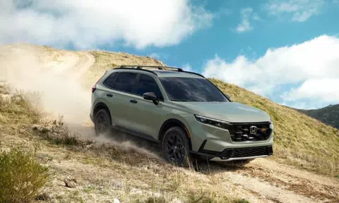Honda CR-V 2025 ra mắt: Từ bản base đã “xịn”, thêm bản offroad 204 mã lực dành cho dân mê địa hình