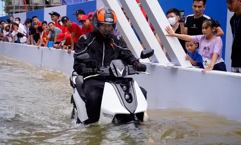 Đâu là những bộ phận dễ "tổn thương" nhất của xe máy điện trong mùa mưa?