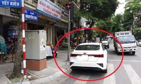 Mức phạt dành cho hành vi dừng, đỗ ô tô ngược chiều theo quy định mới