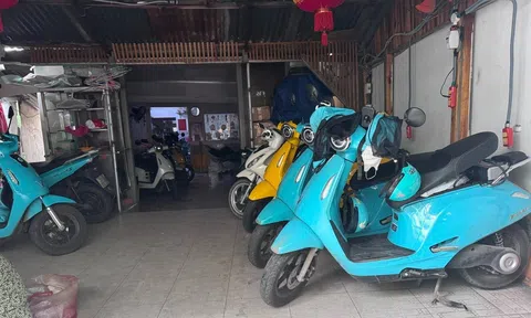 Không lo hết pin giữa đường: Người dùng xe điện Sài Gòn sạc pin ngay tại quán cà phê