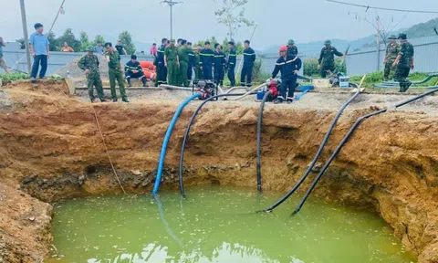 Bắc Kạn: Tìm phương án thay thế sau khi tạm dừng hút nước trong "hố tử thần" do nguy cơ sụt lún
