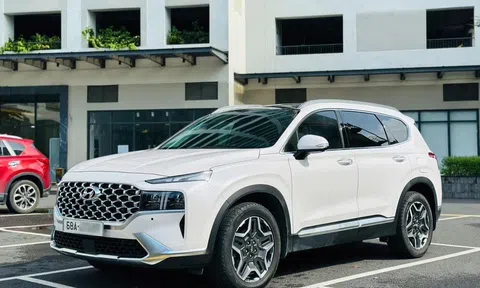 Hyundai Santa Fe máy dầu đời cũ trở thành "hàng hot" trên thị trường xe đã qua sử dụng