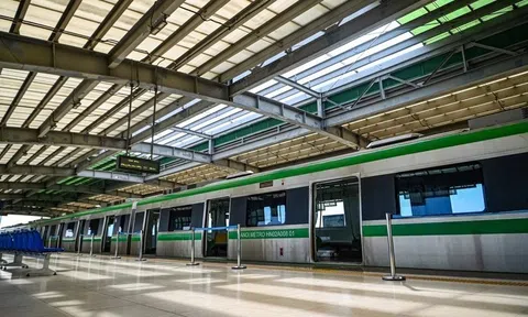 Ga dột, kính vỡ, điều hòa chảy nước: Tuyến metro Cát Linh - Hà Đông xuống cấp sau ba năm hoạt động