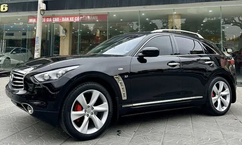 Dù đã khai tử ở Việt Nam, xe sang Nhật Infiniti QX70 10 năm tuổi vẫn giữ giá gần 1 tỷ đồng