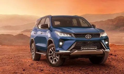 Toyota Fortuner hybrid vận hành thế nào, có giúp tiết kiệm nhiên liệu đáng kể đấu Everest, Pajero Sport?