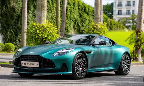 Mới lăn bánh 600km, siêu xe 20 tỷ Aston Martin DB12 'bay hơi' 9 tỷ đồng