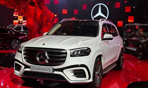 Ảnh thực tế Mercedes-Benz GLS 450 2025 tại Việt Nam: Xe được nâng cấp những gì so với bản cũ?