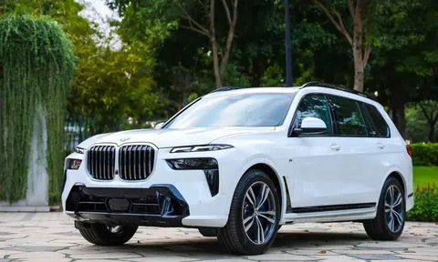 Đại lý tiết lộ BMW X7 2025 có thể về Việt Nam vào tháng 10, nâng cấp gói an toàn ADAS
