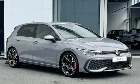 Volkswagen Golf sắp bán chính hãng tại Việt Nam, bản mạnh nhất cạnh tranh Honda Civic Type R