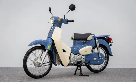 Honda Super Cub 50 Final Edition về Việt Nam, dân sưu tầm "đứng ngồi không yên"
