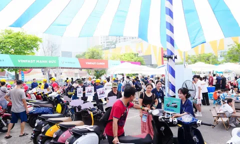 Người dân ùn ùn đổi xe máy xăng lấy xe máy điện, xe cũ được các hãng xử lý thế nào?