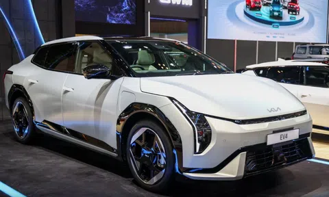 Kia EV4 chào sân Đông Nam Á: Sedan thuần điện chạy 630 km/ sạc