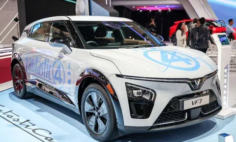 Chiêm ngưỡng ảnh thực tế VinFast VF 7 tại Indonesia - SUV điện hạng C chạy tối đa 471 km/sạc