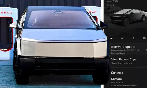 Tesla lên tiếng sau sự cố chiếc bán tải điện "sập nguồn" dù cắm sạc liên tục