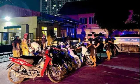 Hàng loạt "quái xế" ở Hà Nội bị tóm gọn trong đêm "đi bão" náo loạn
