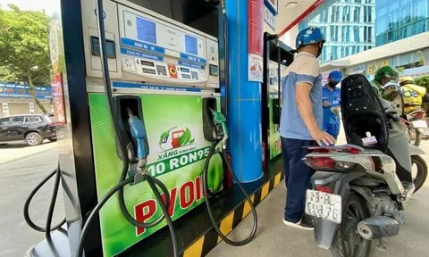 Xăng E10 mở bán từ hôm nay 1/8: Làm sao để biết xe bạn có thể "ăn" loại xăng này?