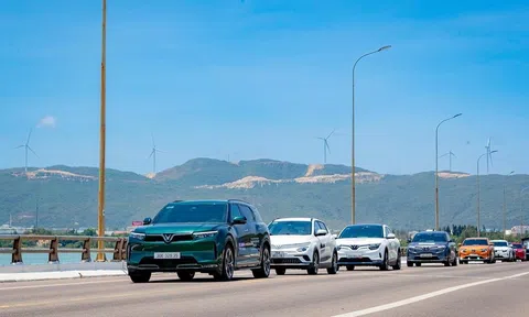 Cách bảo vệ xe điện trong mùa "nắng như đổ lửa, mưa như trút nước"