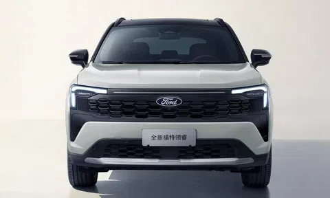 Ford Territory 2025 chốt lịch trình làng khách Việt, "phả hơi nóng" lên Mazda CX-5