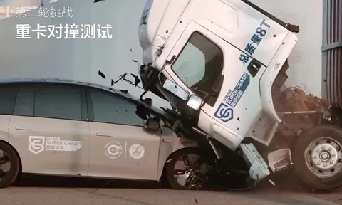 Xe điện Trung Quốc gây tranh cãi vì video thử nghiệm làm "rụng đầu" xe tải