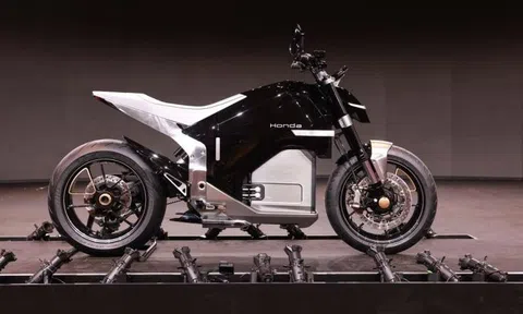 Lộ diện mẫu mô tô điện mới "cực chiến" của Honda, mạnh ngang xe 500cc
