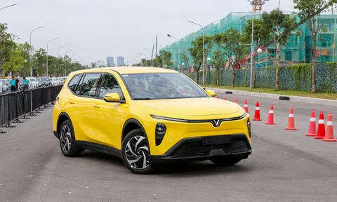 Xe điện 7 chỗ VinFast Limo Green có gì để cạnh tranh với các đối thủ MPV truyền thống?