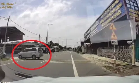 Ô tô trôi ra đường suýt gây họa vì quên phanh tay: Bài học cảnh giác cho mọi tài xế