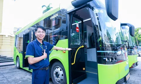 VinBus đưa vào hoạt động tuyến buýt điện miễn phí E11, kết nối Hồ Gươm - Lăng Bác