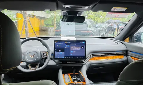 Soi nội thất VinFast Lạc Hồng 900 LX – mẫu SUV Chủ tịch với tiện nghi thương gia