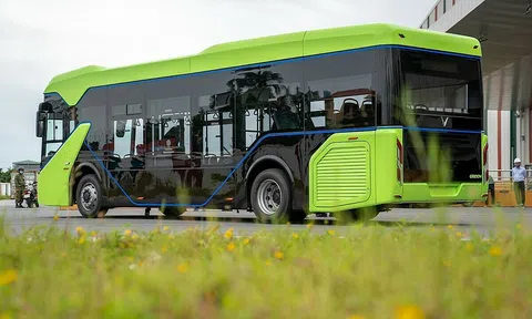 Bộ đôi xe buýt điện VinFast "rục rịch" ra mắt thị trường châu Âu