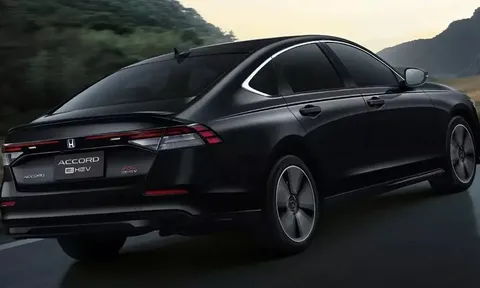 Honda Accord 2025 ra mắt thị trường hàng xóm với nhiều nâng cấp, giá quy đổi từ 1,2 tỷ đồng