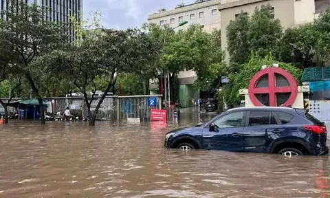 Lái xe nhiều ngày dưới mưa lớn? Đây là những bộ phận ô tô phải kiểm tra ngay
