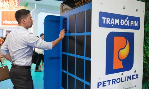 Petrolimex trình làng mô hình trạm đổi pin, mở màn cuộc đua hạ tầng xe điện