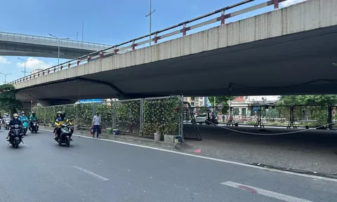 Loạt bãi gửi xe dưới gầm cầu bị đóng cửa, Hà Nội siết chặt quản lý an toàn giao thông