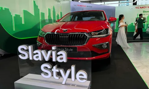 Sedan hạng B Skoda Slavia trình làng khách Việt: Giá từ 468 triệu đồng, gầm cao hơn cả Corolla Cross