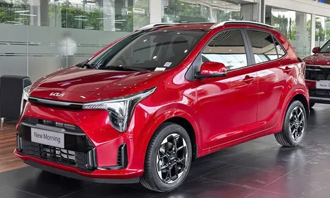 Cận cảnh Kia Morning 2025 tại đại lý: Có chi tiết giống Carnival, giá từ 439 triệu đồng