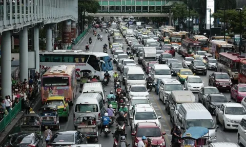 Các quốc gia trên thế giới giải quyết xung đột giao thông ô tô, xe máy như thế nào?