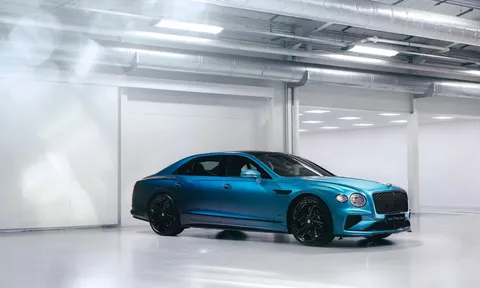Bentley gây choáng với màu sơn Ombré, đắt hơn cả một chiếc BMW 320i mới
