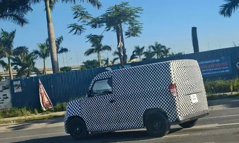Xe điện chở hàng VinFast EC Van lần đầu xuất hiện trên phố, chuẩn bị bàn giao đến khách Việt