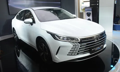 Sedan hybrid BYD Seal 5 ra mắt Việt Nam: Đầy bình đi tới 1.200 km, giá chưa đến 700 triệu đồng