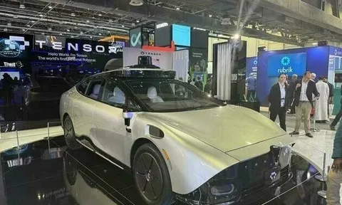 Robocar - Xe điện tự lái cho cá nhân do Tensor hợp tác sản xuất cùng VinFast