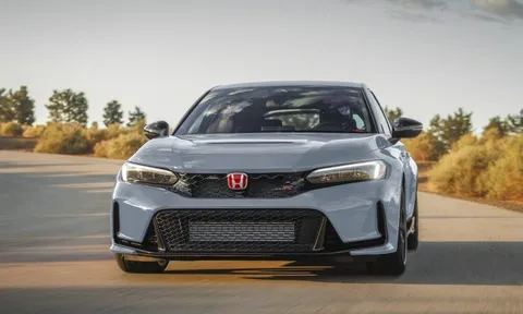 Honda Civic Type R sắp thành hàng sưu tầm tại Việt Nam: Chỉ còn 10 chiếc, giá gần 3 tỷ đồng