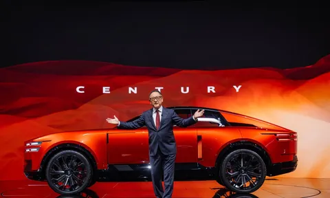 Toyota Century Coupe Concept trình làng, tham vọng cạnh tranh Rolls-Royce và Bentley