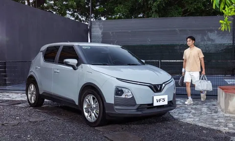 Giao hơn 20.000 xe điện trong tháng 10, VinFast tiếp tục thống trị thị trường ô tô Việt Nam