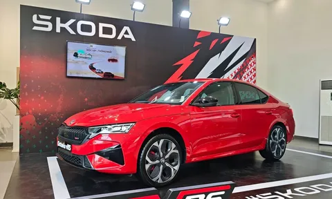 Sedan hiệu năng cao Skoda Octavia vRS có thể ra mắt Việt Nam ngay tháng này, giá tạm tính 1,5 tỷ đồng